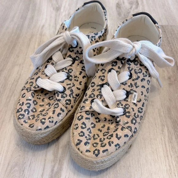 Women’s Toms Cheetah Cassiah Canvas Laceup Espadrilles Platform Sneakers 9.5 - Picture 2 of 6